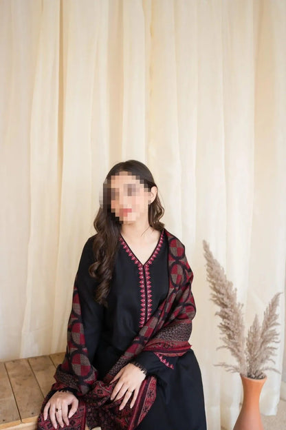Black Embroidered 3 Pcs Women Suit with Pashmina Dupatta