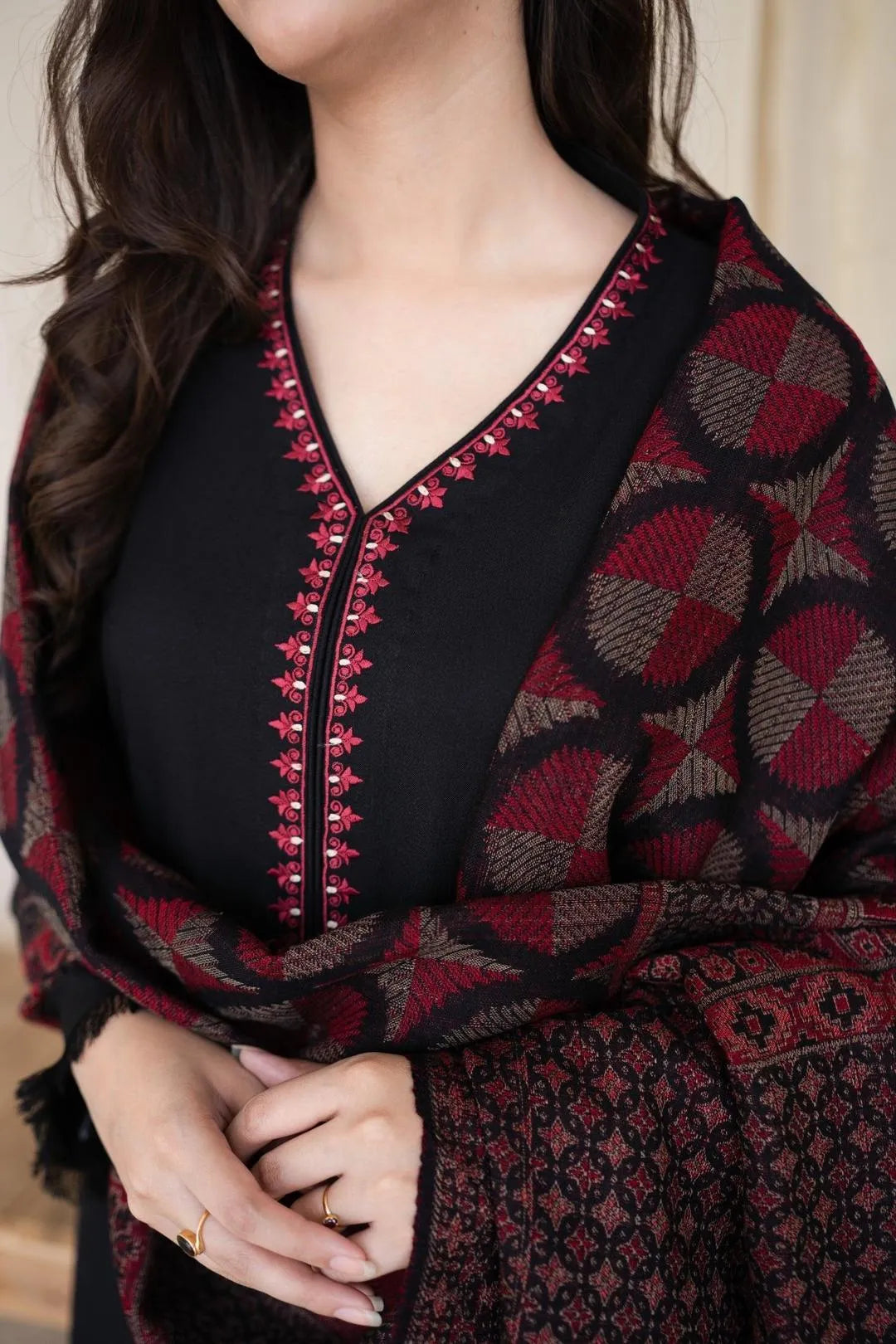 Black Embroidered 3 Pcs Women Suit with Pashmina Dupatta