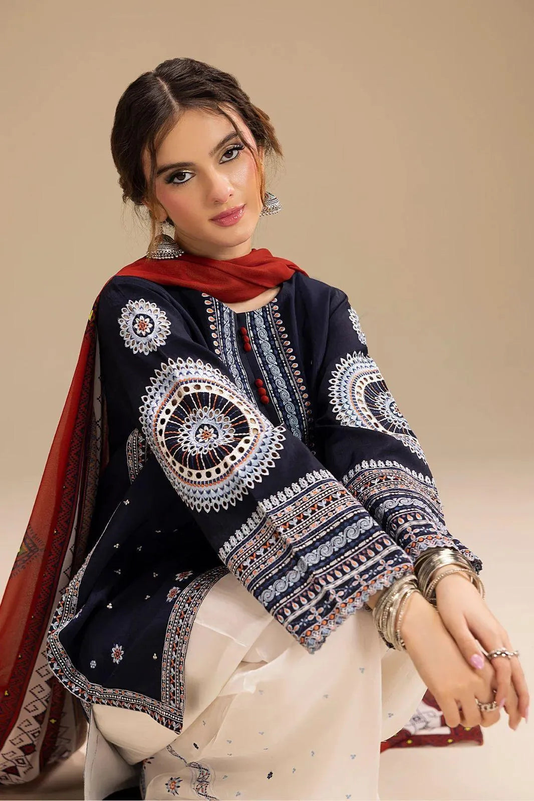 Blue Embroidered 3 Pcs Women's Lawn Suit